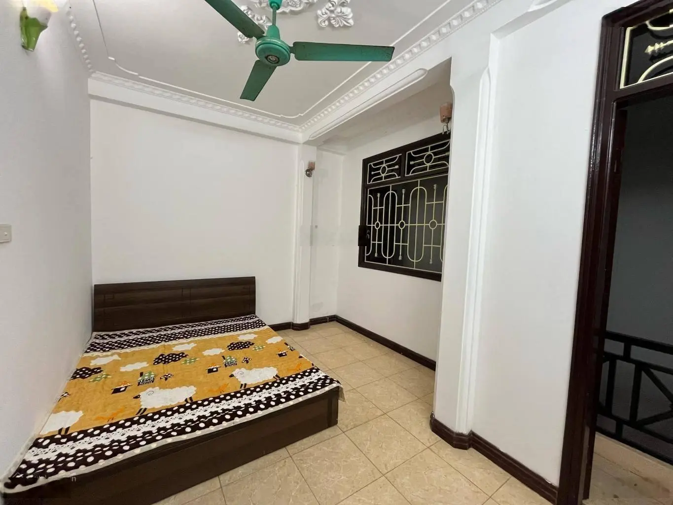 Bán nhà Kim Giang 5 tầng, giá 5.1 tỷ, 30m ra phố chính gần ngay, sổ đỏ chính chủ