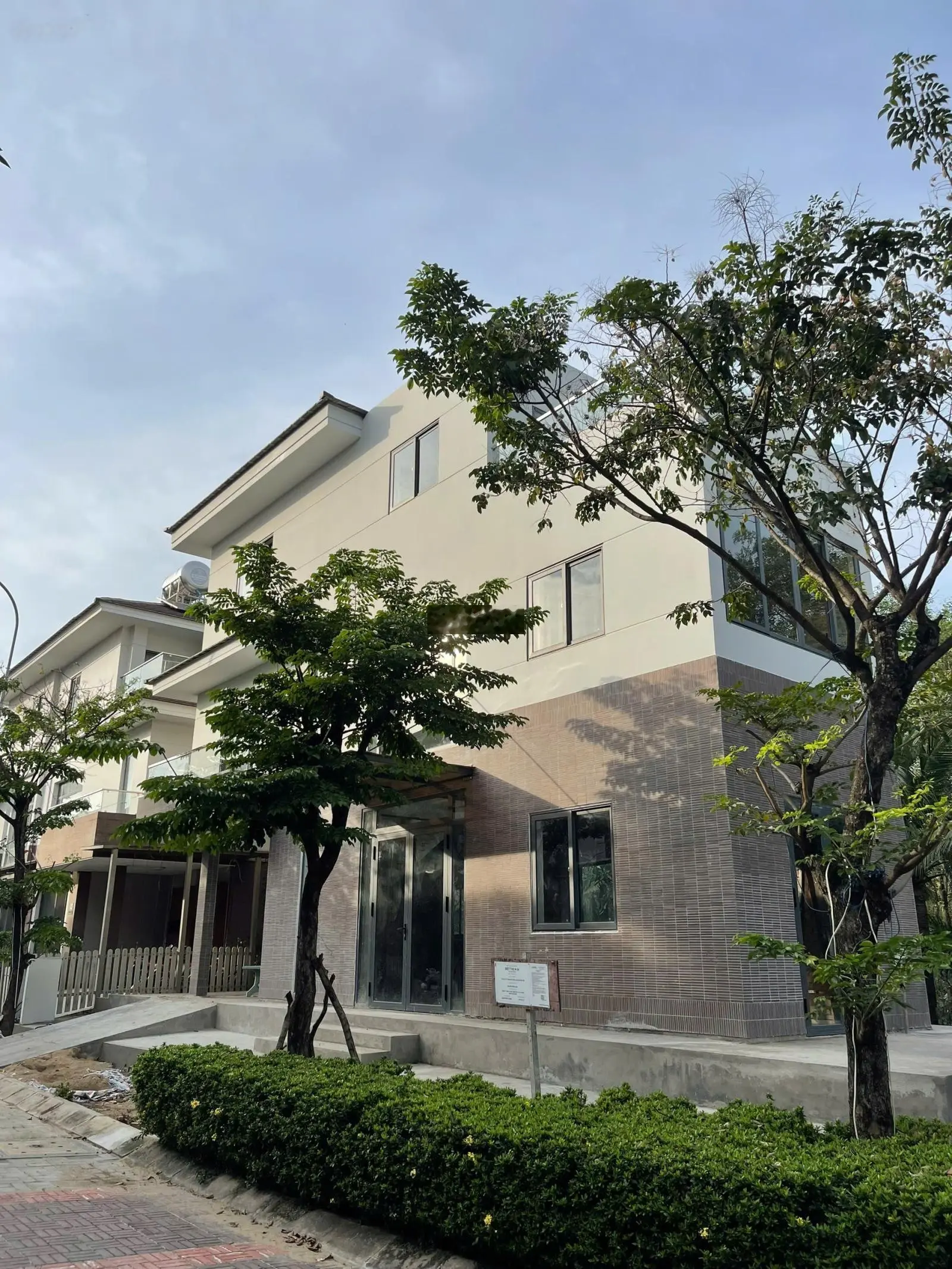Bán biệt thự đảo valora kdc mizuki park 176m2 - giá 16.9 tỷ thương lượng chính chủ
