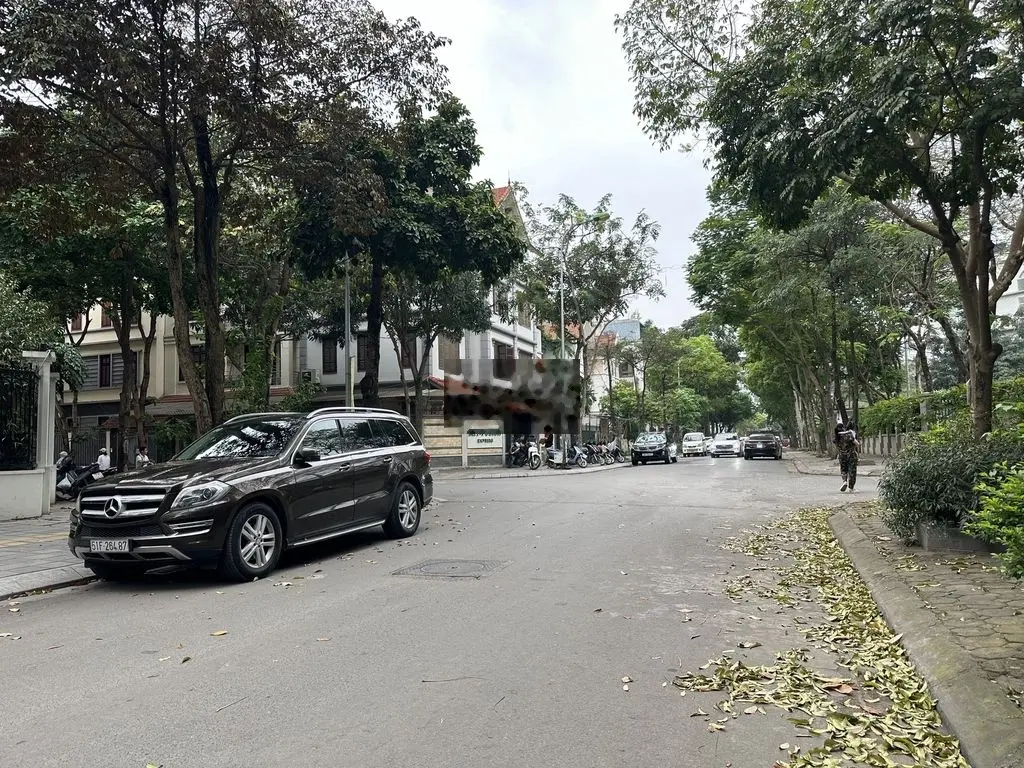 Bán biệt thự Trần Kim Xuyến-KĐT mới Yên Hòa- 210M2- Mặt tiền 15M-78 Tỷ