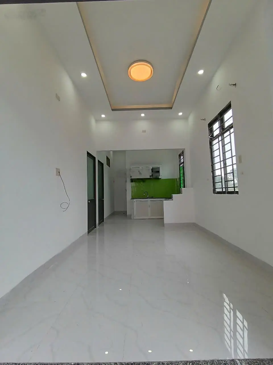 Cần bán nhà mới xã Diên An hẻm đường Thông Tin, căn góc đường oto, sổ full thổ cư