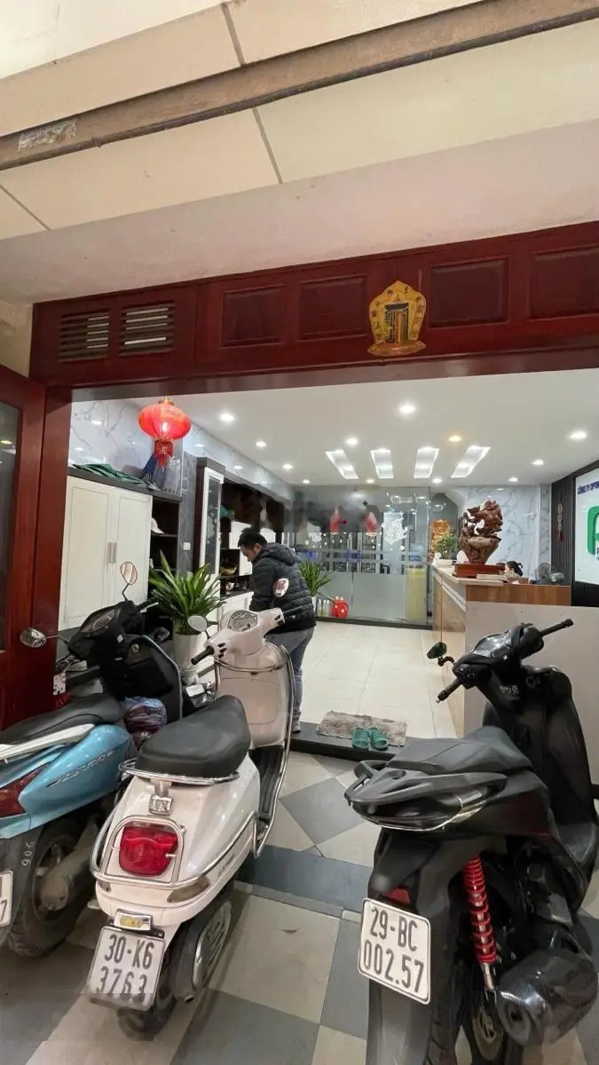 bán nhà phố vũ phạm hàm . 80m2 , 7 tầng , mặt tiền 5m , ô tô tránh , ở + kinh doanh , 32,8 tỷ