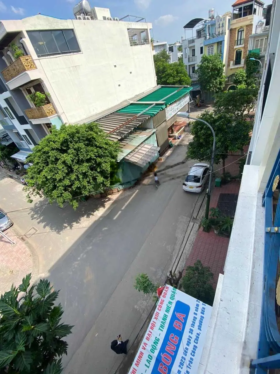 Nhà Đặng Thùy Trâm 81,2m2 ngang 5m vuông vức 4 tầng đã hoàn công gần ĐH Văn Lang đường ven sông