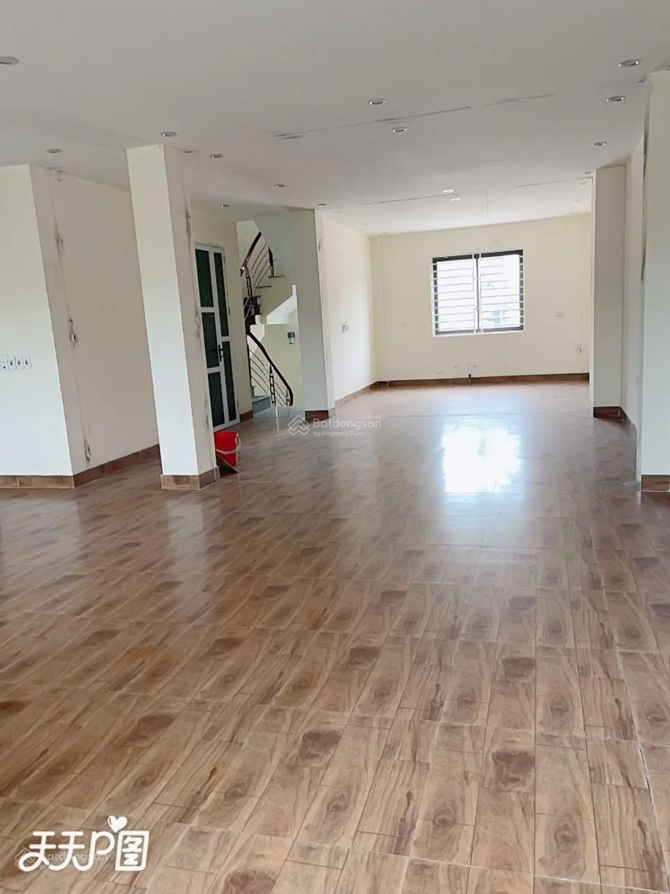 Bán nhà 5 tầng view sông Hồng đẹp lung linh tại đường D1 Phố Mới, giá tốt nhất thị trường