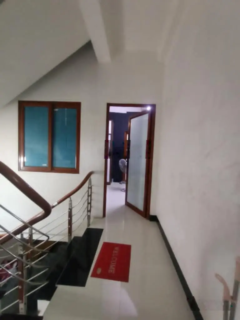 Nhà đẹp cổ nhuế -bắc từ liêm -dt *62m* 3tầng *giá * 6,89 tỷ* vài bước ra đường lớn ngõ thoáng mát