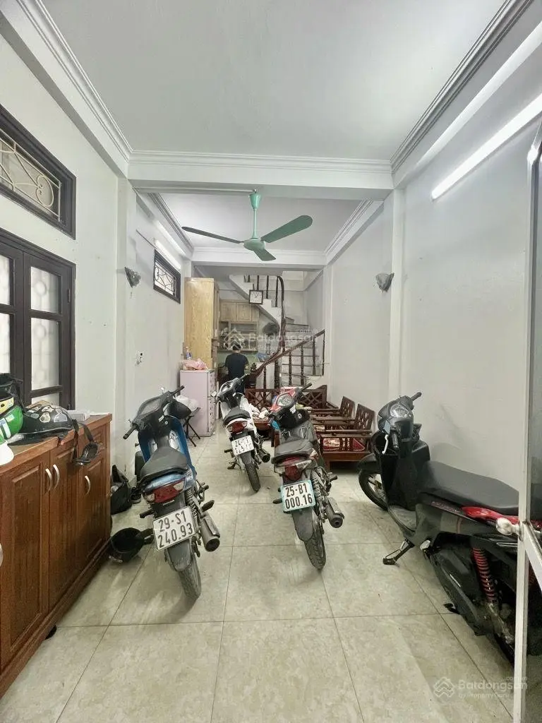 Bán nhà Minh Khai Hòa Bình 30m2 4 tầng giá 3.6 tỷ