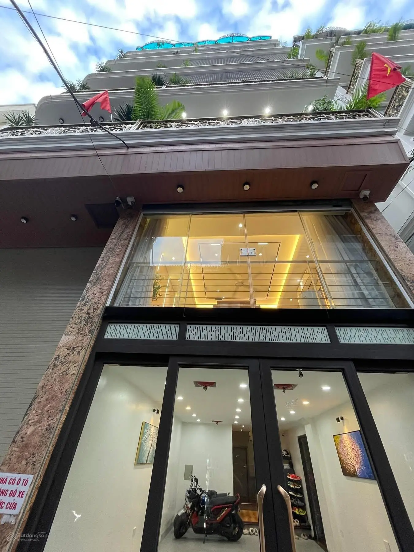 Siêu phẩm lô góc 23,5 tỷ 7 tầng thang máy nhập khẩu gara ô tô kinh doanh đỉnh cao nội thất tiền tỷ