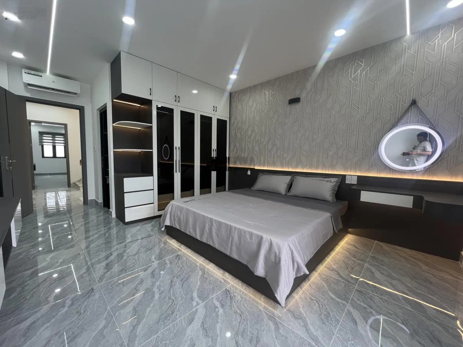 Bán nhà đẹp mặt tiền đường Trần Thị Hè Phường Hiệp Thành Quận 12