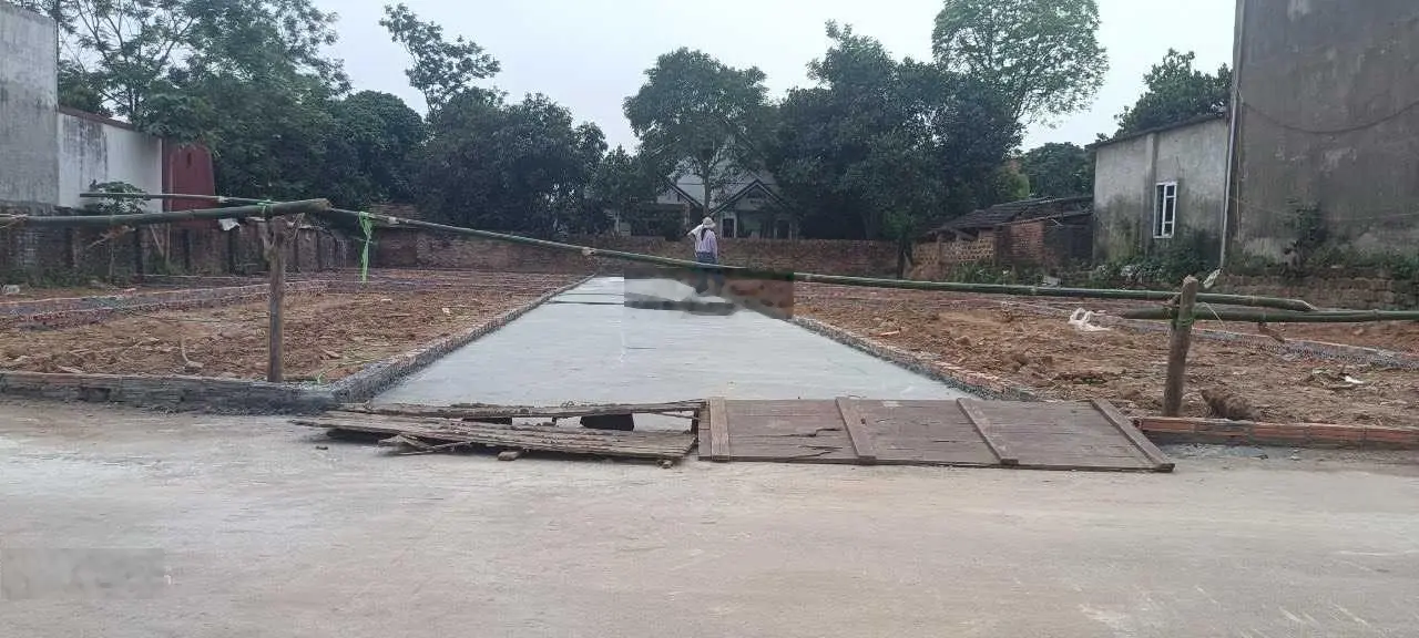 Còn 1 lô 60m2 bán thanh lý giá nhỉnh 700tr, thôn Lập Trí, Minh Trí Sóc Sơn, đường 2 ô tô tránh nhau
