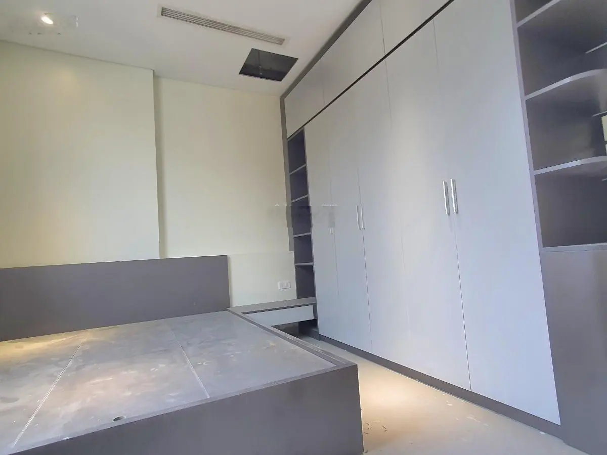 Bán nhà mặt phố lô góc khu đô thị Linh Đàm, Hoàng Mai. Diện tích 105m2, giá thương lượng