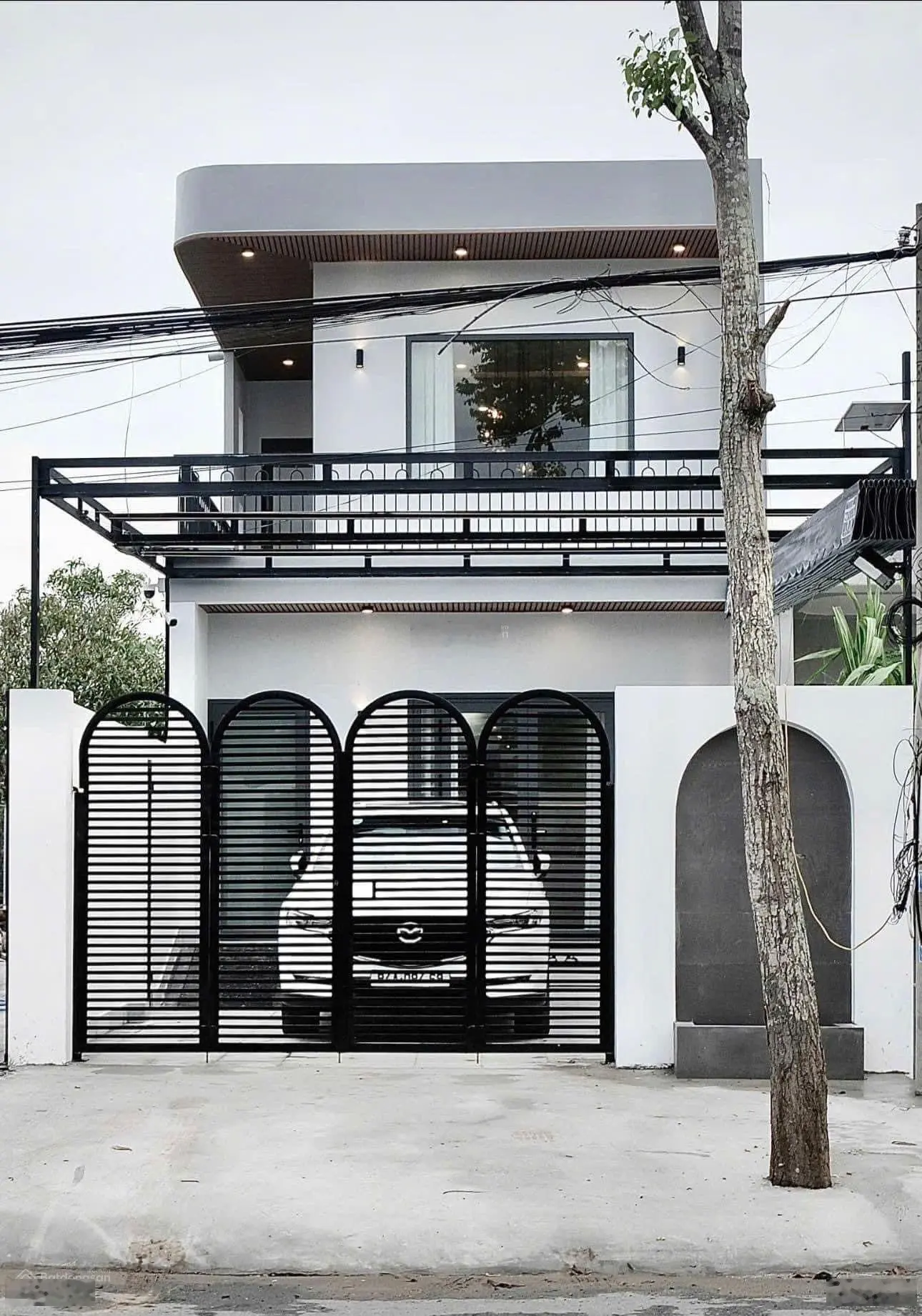 Cần vốn bán nhà 1 trệt, 1 lầu MT Hồ Ngọc Lãm Bình Tân, 95m2 GIÁ 2TY6( còn bớt lộc)