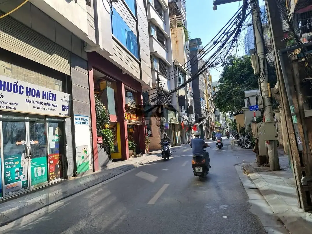 Bán nhà mặt phố vạn bảo. 50/70 m2, 9 t thang máy, lô góc, ôtô tránh, kinh doanh sầm uất. giá 30 tỷ