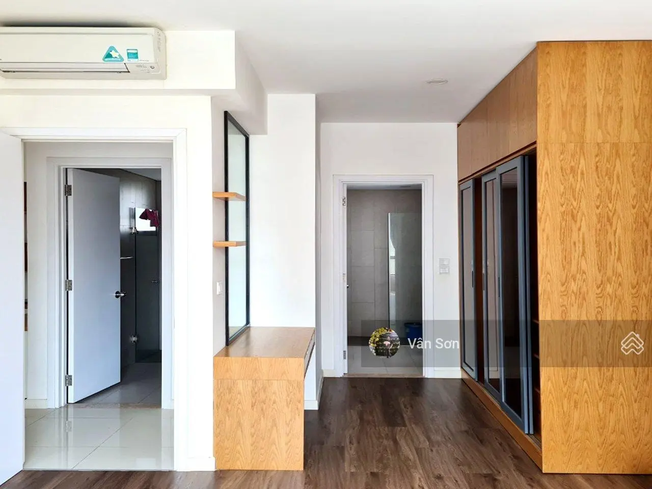 Bán nhanh căn góc 104m2 2PN tầng cao, view đông nam cực thoáng, giá cực tốt chỉ 9,7 tỷ all in