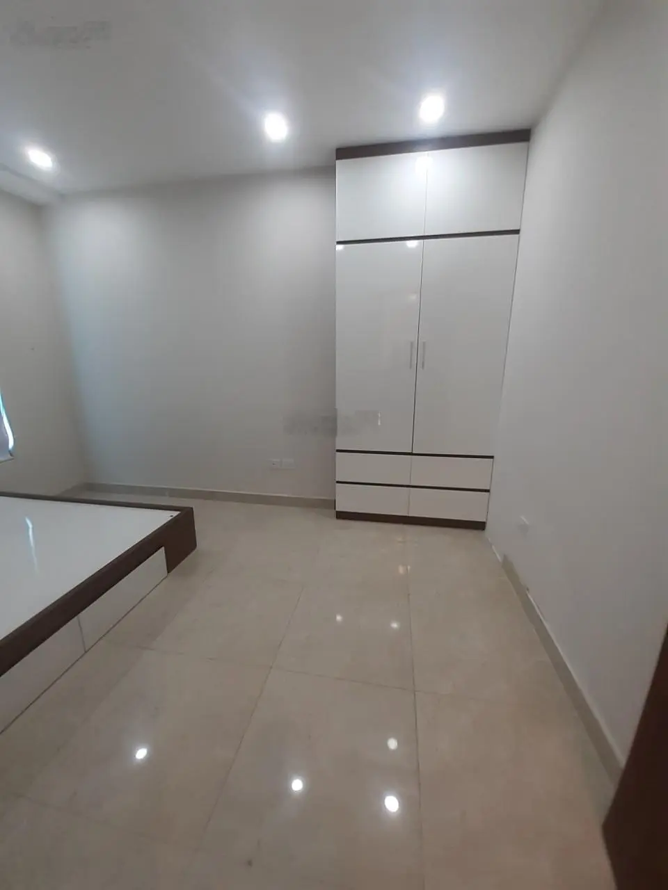 HoT chỉ 5,75 tỷ em có căn hộ 3PN 109m2 Ia20 Ciputra đang cần bán ngay ạ