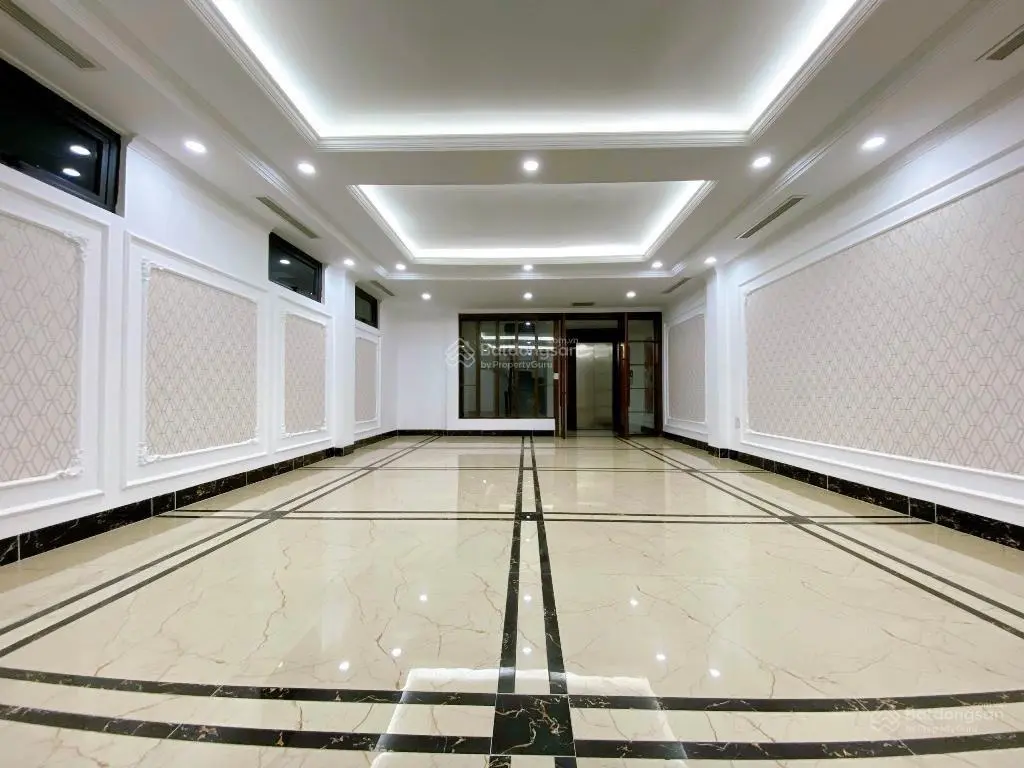 Bán nhà mặt phố Nguyễn Hoàng 80m2 x 8T thang máy vỉa hè kinh doanh gara rộng, chỉ 45 tỷ