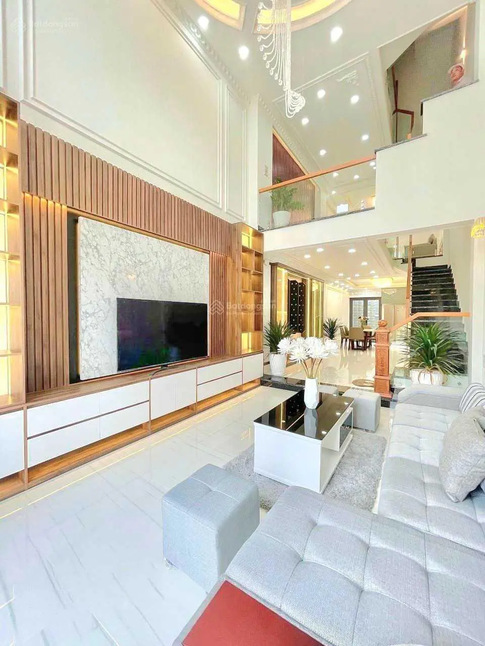 Nhà phố 5 tầng - xây mới - đường 8m thông - nội thất hiện đại - Hiệp Bình Phước, Thủ Đức