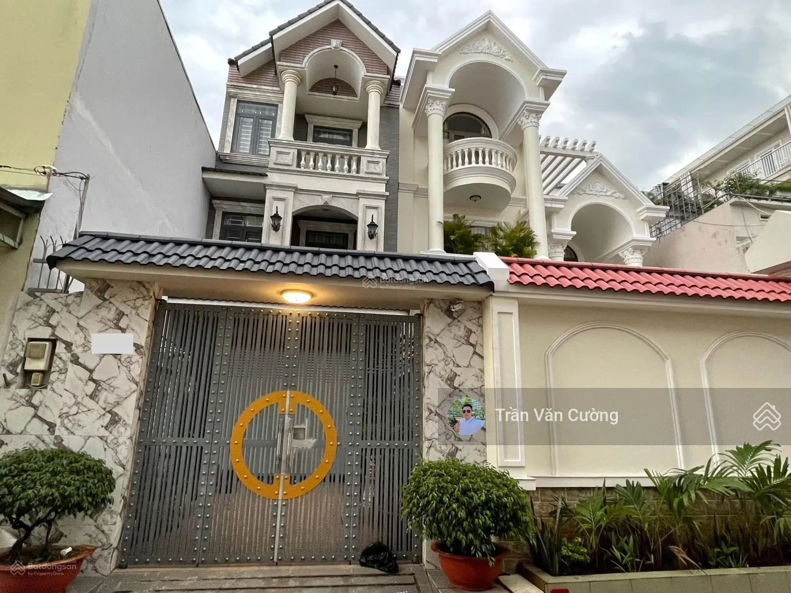 Hàng rất hiếm gấp bán nhà đẹp Lê Văn Việt, trung tâm Q9, ngay Vincom Quận 9, 15tỷ