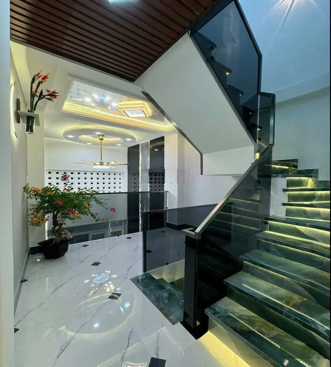 Siêu hiếm hẻm 1/ đường Hoàng Diệu P.4 Q.4 48m2 3PN SHR sẵn nội thất