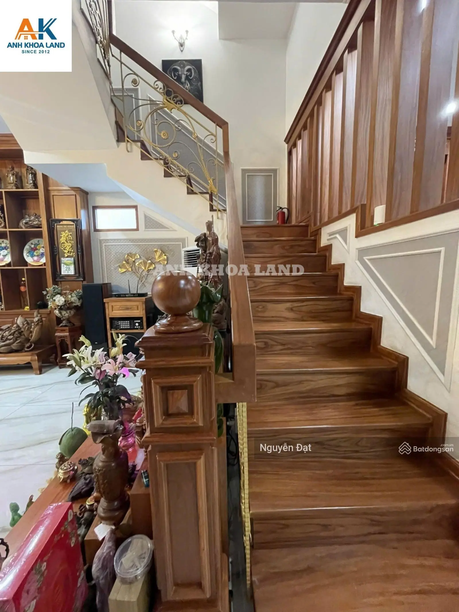 Nhà mới 3 tầng 119m2(7x17) cách QL 13 chỉ 200m, có vỉa hè 6m phù hợp ở và kinh doanh