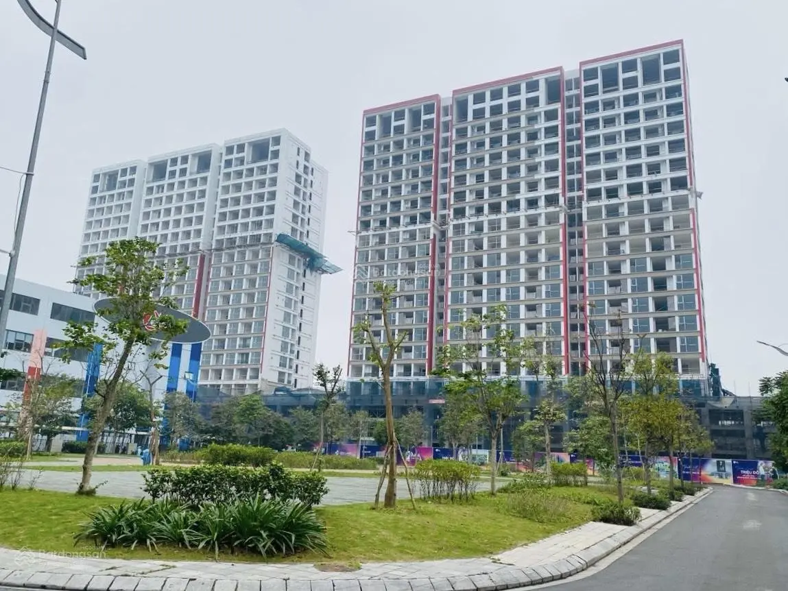 Em đang có căn 89.5m2(2pn + 2vs) - tầng trung - mua trực tiếp CĐT - giá rẻ hơn gần 200 triệu