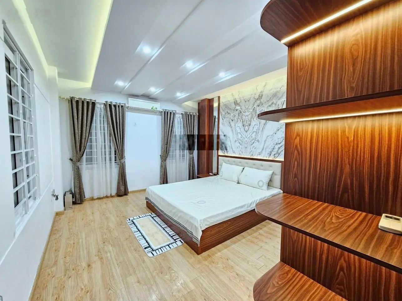 Siêu phẩm phố Đội Cấn - diện tích 35m2x6T - lô góc nội thất xịn - 50m ra oto - giá 6,85 tỷ
