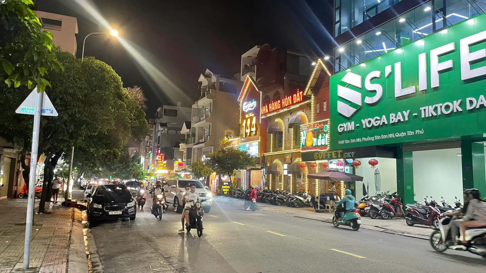Nhà mặt phố căn góc 4x16m 4 lầu, khu vực Đường Nguyễn Thế Truyện, Phường Tân Sơn Nhì