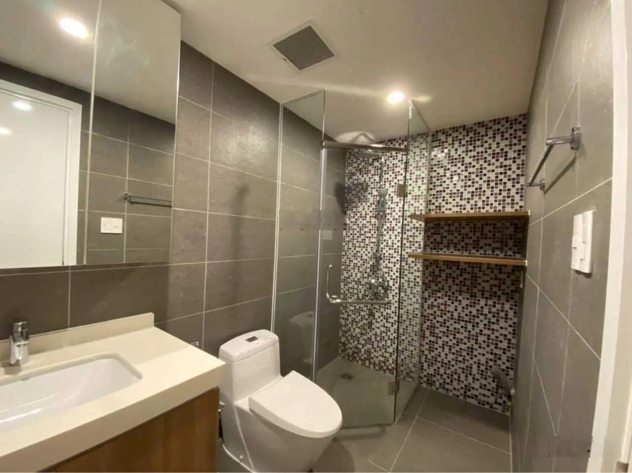 Bán căn hộ Botanic Tower, DT:93m2, 2PN, 2WC, có sổ, giá 4,65 tỷ (giá thật), LH 0903 318 *** Minh