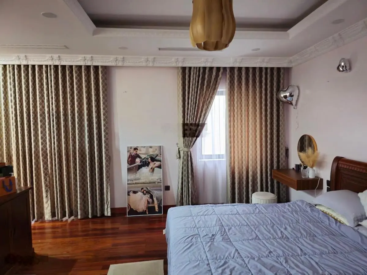 Bán nhà biệt thự lê duẩn đống đa,lô góc 3 thoáng-ô tô đỗ cửa,ngõ thông tứ tung 100m2/5t/9mt 18tỷ tl