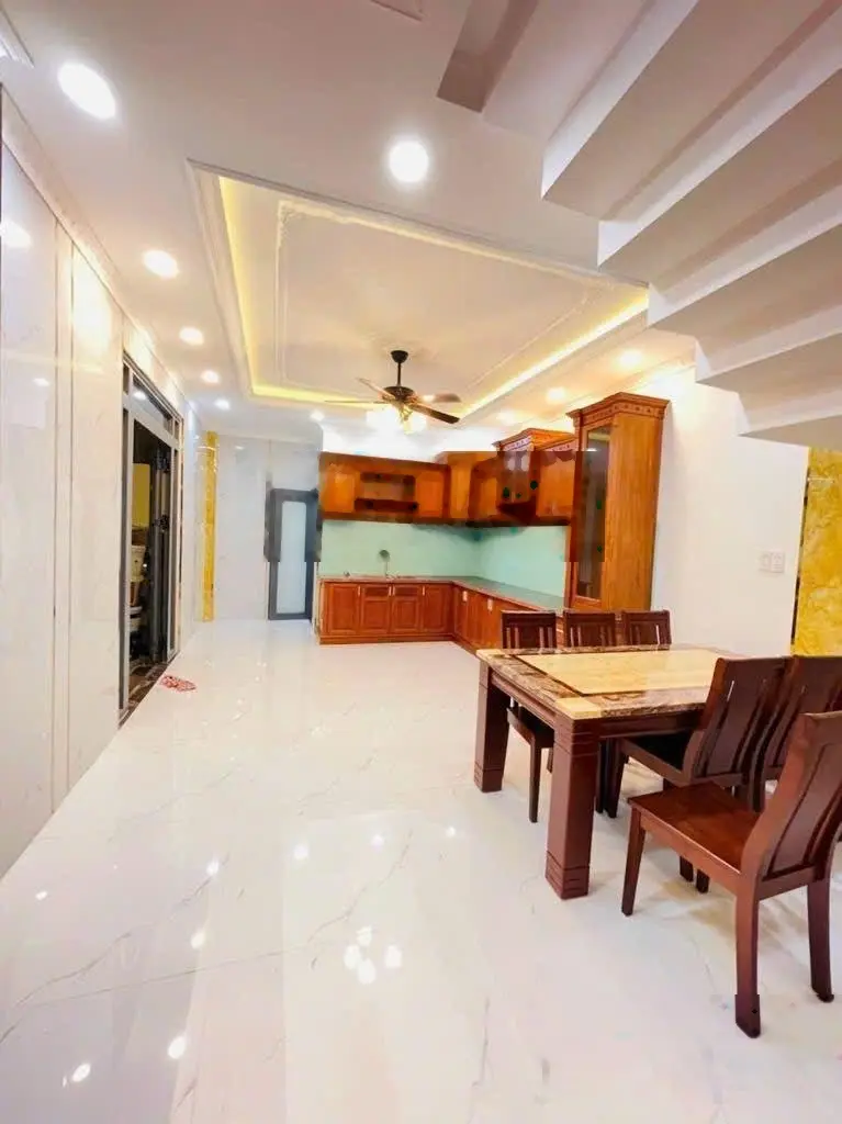 Gấp bán nhà mới đẹp 5 tầng 117m2 full nội thất - ngay chợ Hiệp Bình - Gigamall - Hiệp Bình Chánh
