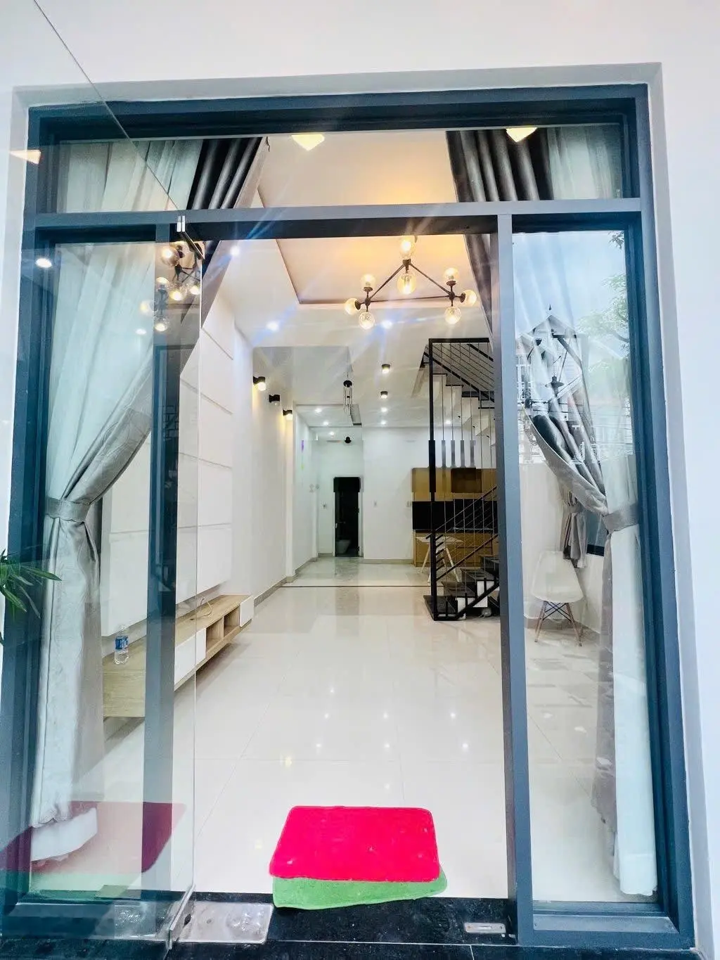 Bán nhà 3 tầng mới đẹp mt lý nhân tông, dt 100m2, giá nhỉnh 8,x tỷ