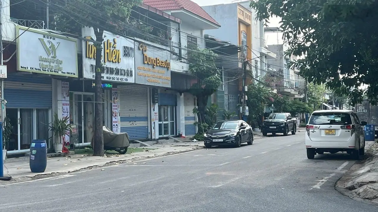 Ngộp ngân hàng bán rẻ hơn hàng xóm 500tr mặt tiền Kinh Doanh KCN VSIP1