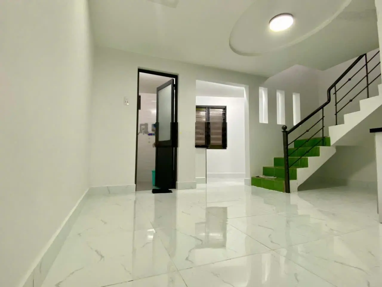 Bán nhà Gác đúc Tô Hiệu kiệt xe tải ngay Hoàng Thị Loan gần chợ chiều. Giá siêu ưu đãi