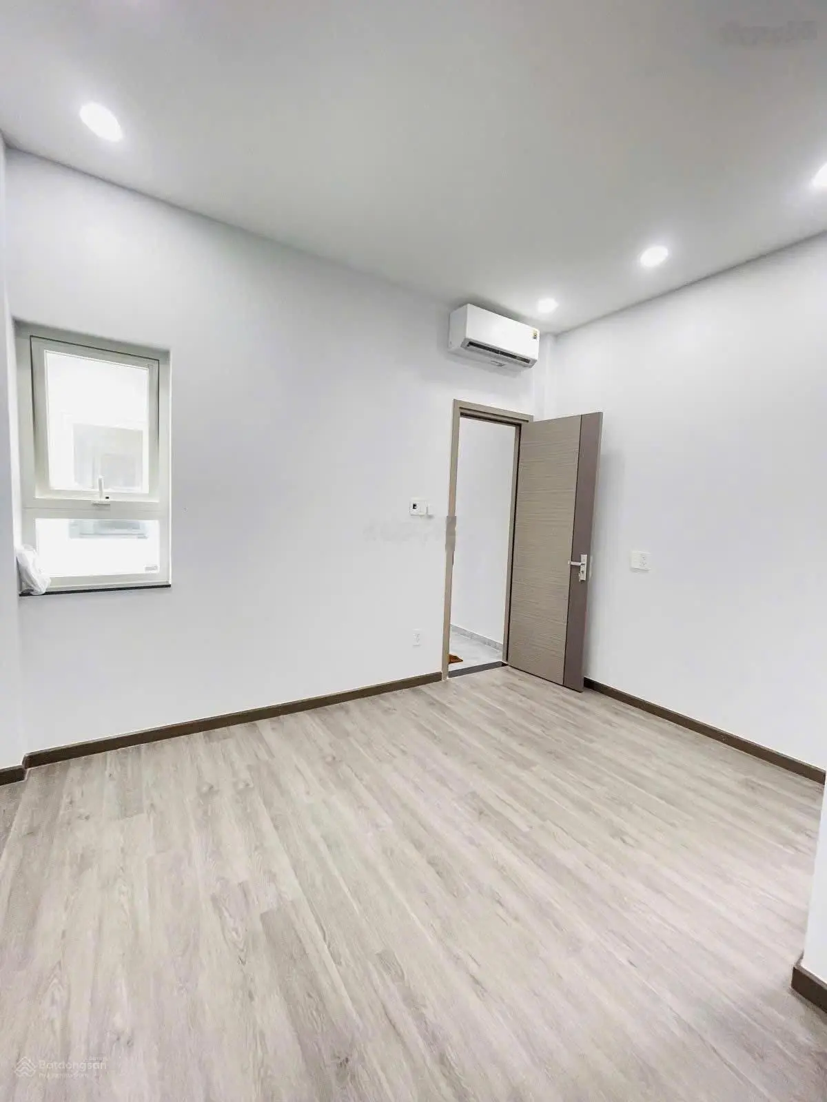 Hot Hot!!Nhà 1 Trệt Lầu giá 5.35TỶ cách MTĐ Nguyễn Thị Định 40m, đang cho thuê 25tr/tháng, sổ riêng