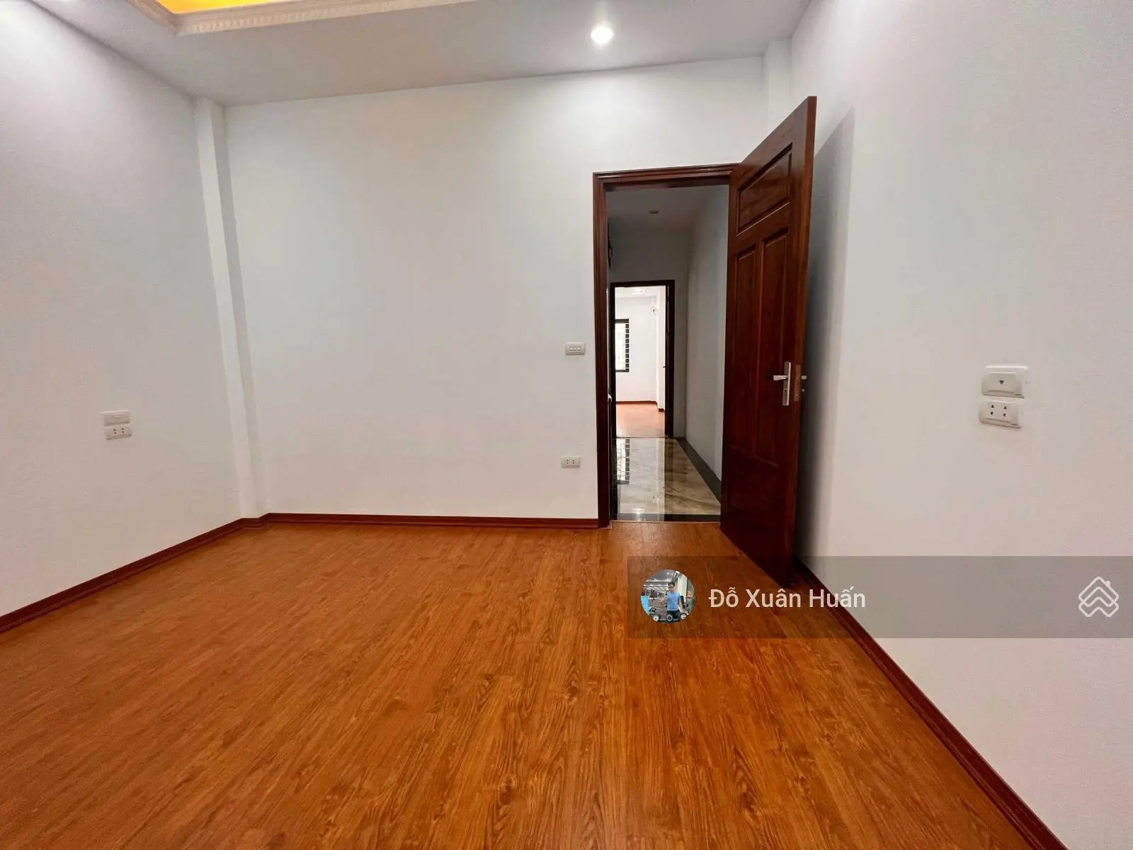 Cực rẻ, chỉ hơn 6 tỷ có nhà 4 tầng 54m2 cực đẹp, lô góc 2 mặt thoáng Thụy Khuê, cạnh Hồ Tây