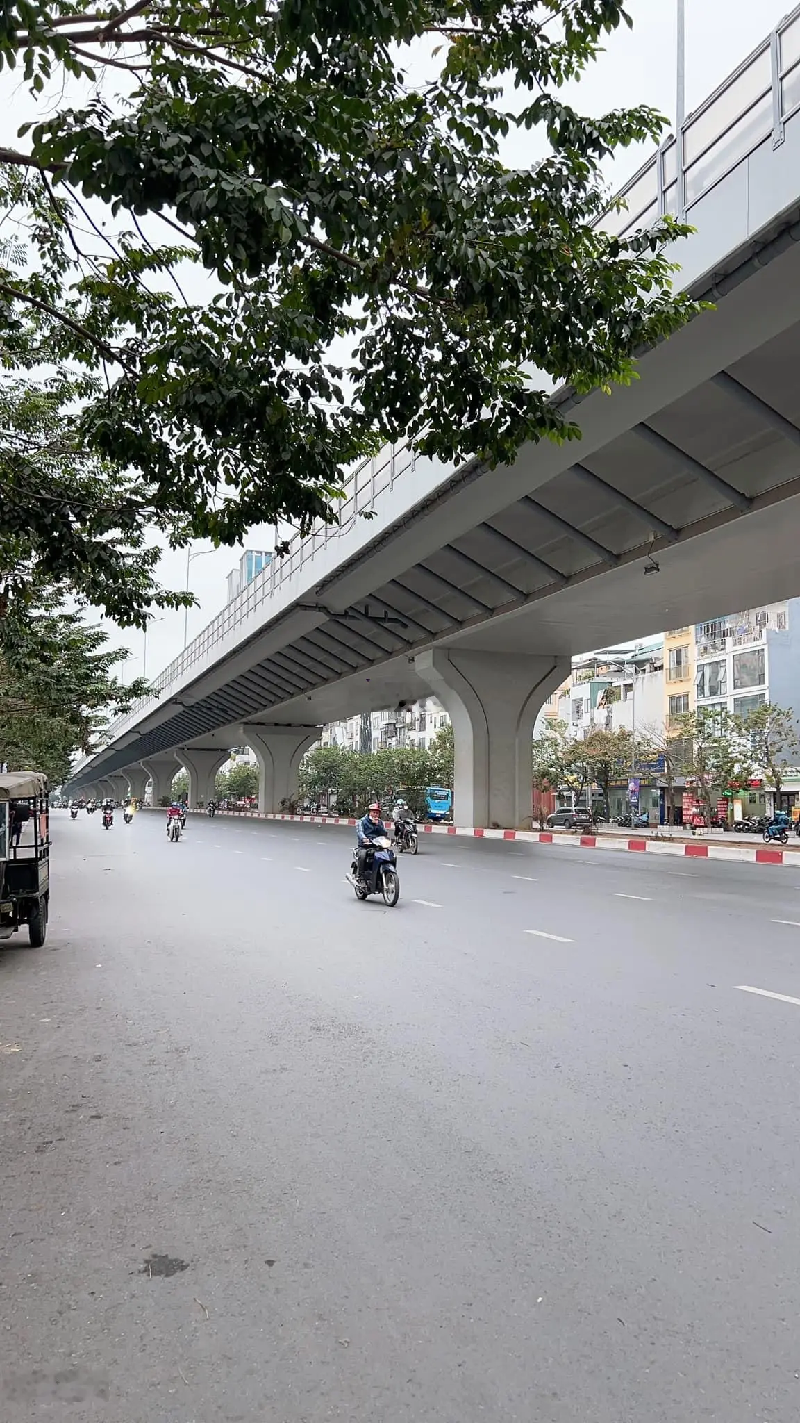 Bán nhà mặt phố quận 2 Bà Trưng 34m2 4T 2MT 2 thoáng 15,5 tỷ Minh Khai
