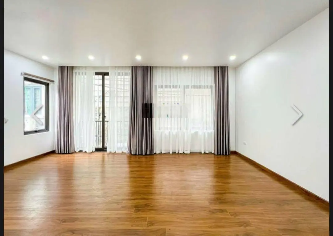 Hot! Bán nhà riêng 60m2, 10,9 tỷ, Âu Cơ, Nhật Tân, Tây Hồ, Hà Nội
