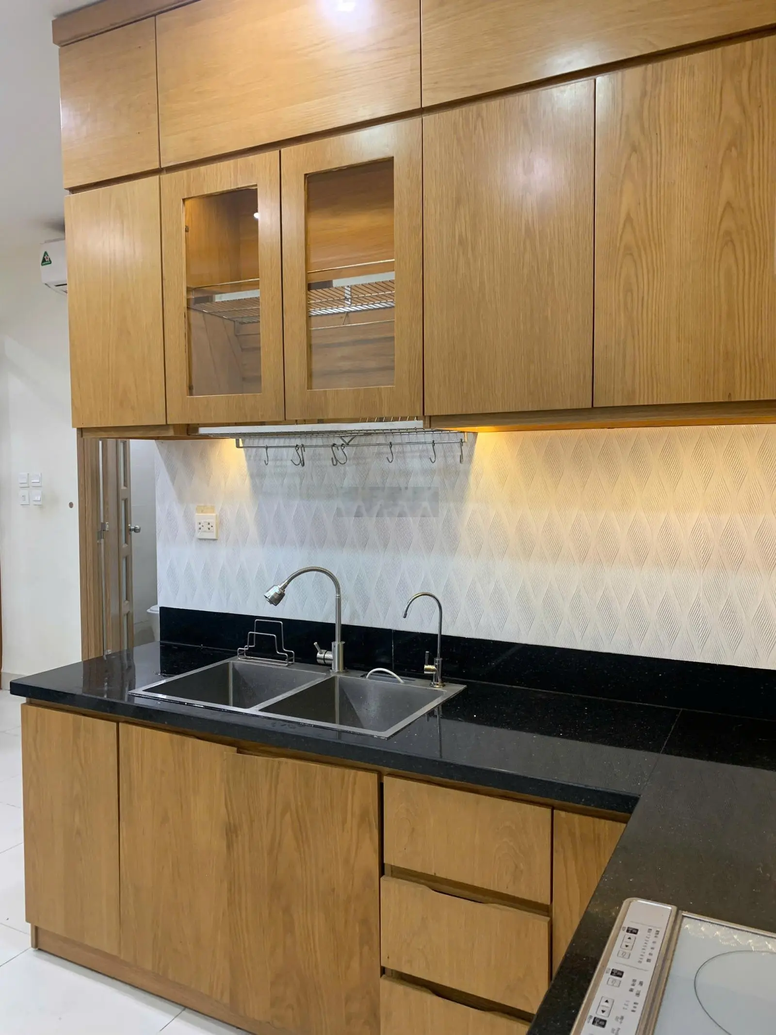 Cần tiền bán gấp căn hộ RichStar nội thất cao cấp chỉ 2.735tỷ
