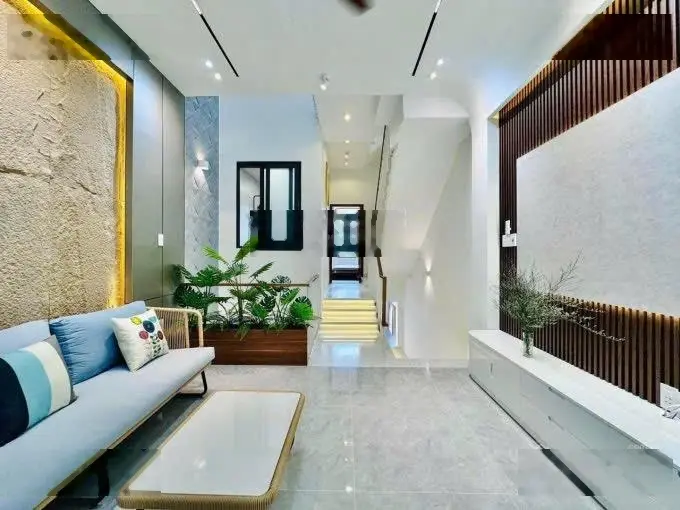 Cần tiền chữa bệnh cô sáu bán gấp Lý Chính Thắng Q3 48m2 Shr hẻm 5m