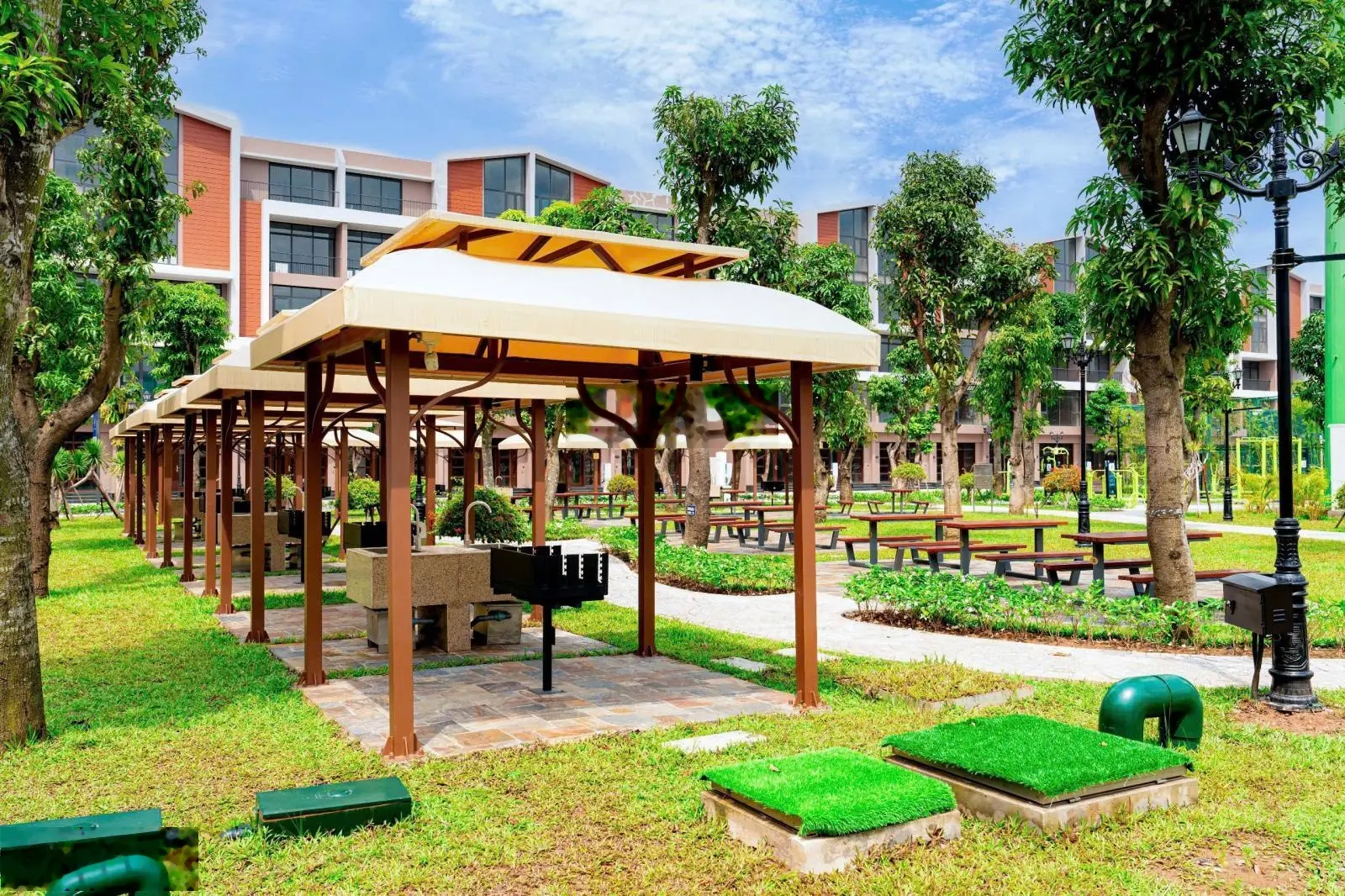 Biệt Thự Ánh Dương 70 m2 , View Trực Diện Công Viên , Cạnh Biển Hồ ,Trường Học, Sổ Lâu Dài