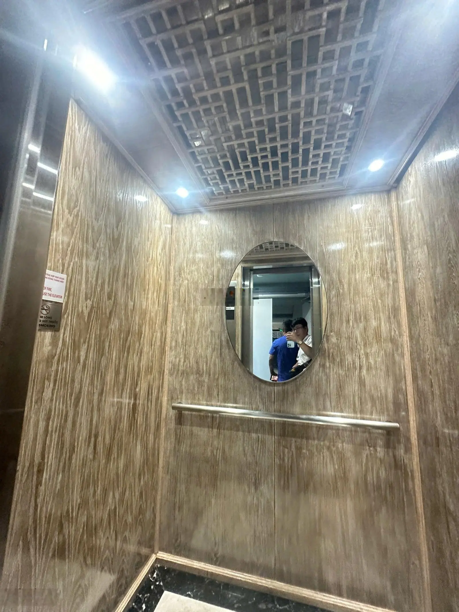 Tòa CHDv hiếm có - tt Khuê Mỹ Tây - Mặt tiền đường - 6 tầng thang máy - 11 phòng 2 ngủ + khách