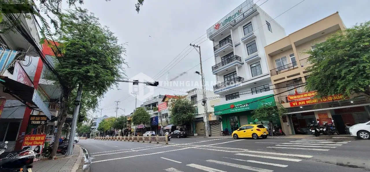 Bán nhà 11 tỷ full thổ cư mặt tiền 30/4 ngã ba Chí Linh phường Thắng Nhất TPVT
