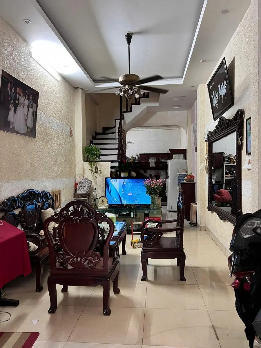 Phân lô oto vào nhà Phương Mai Đống Đa. 45m 4 tầng nhỉnh 11 tỷ
