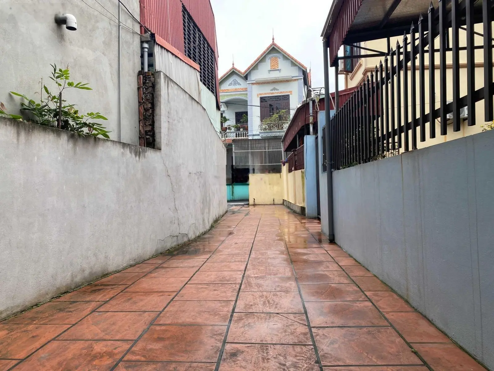 48m2 Linh Quy Bắc ngõ 2.5m, 30m ra đường lớn. Giá 1.5 tỷ