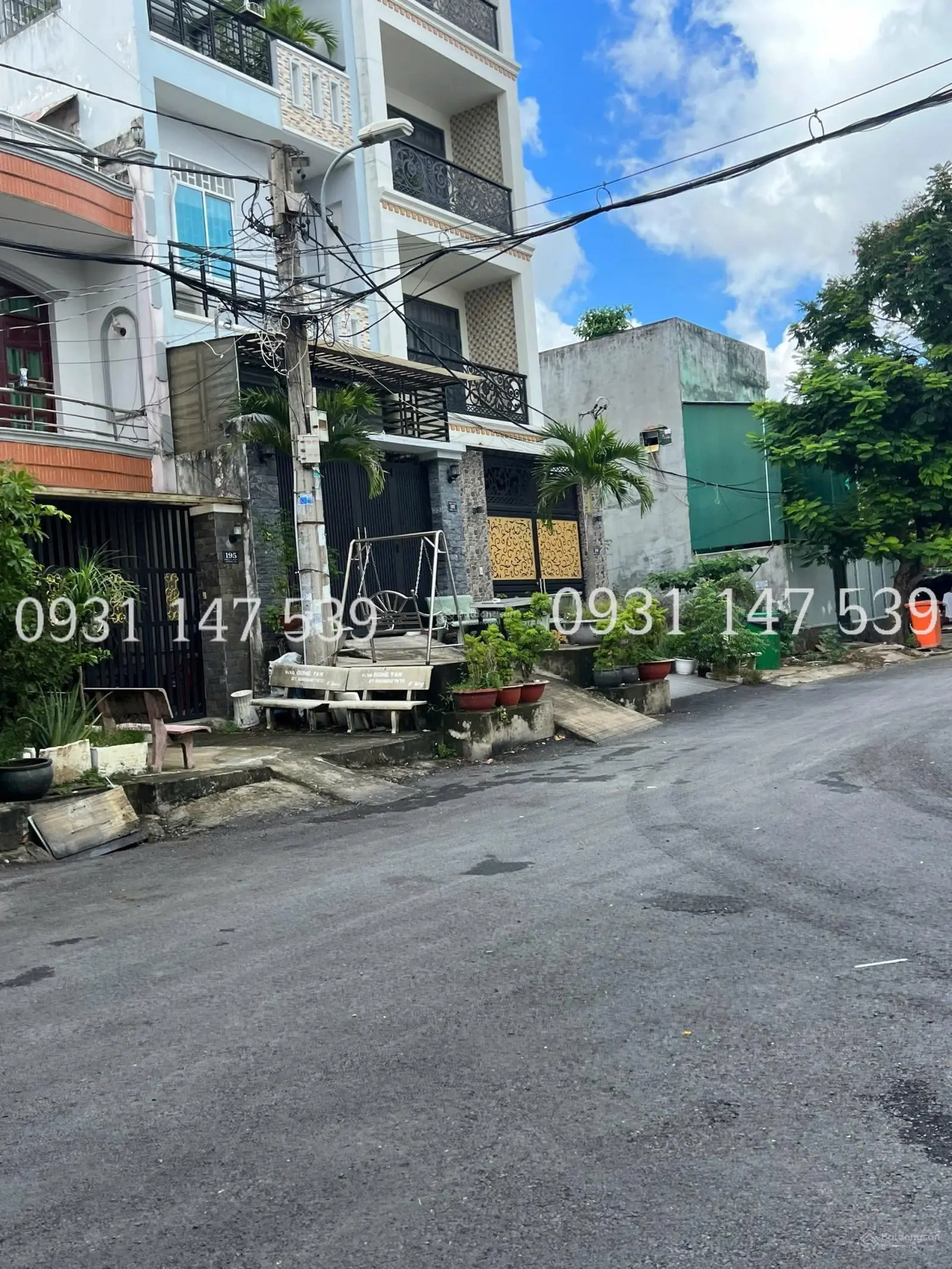 BỂ NỢ NÊN TÔI BÁN GẤP NHÀ NGAY CHỢ BÌNH CHÁNH GIÁ 1 TỶ , NHÀ ĐẸP RỘNG DỄ KINH DOANH MỌI NGÀNH NGHỀ