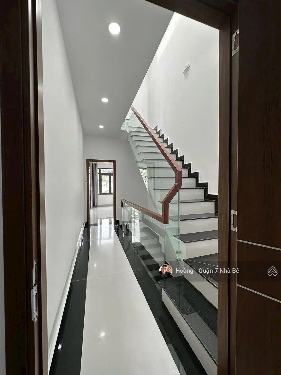 Nhà Hẻm Xe Hơi Đường 8m Huỳnh Tấn Phát DT4x15.35m 1Trệt 2Lầu Sân Thượng 4PN 5WC - Cách Q7 tầm 2.5Km