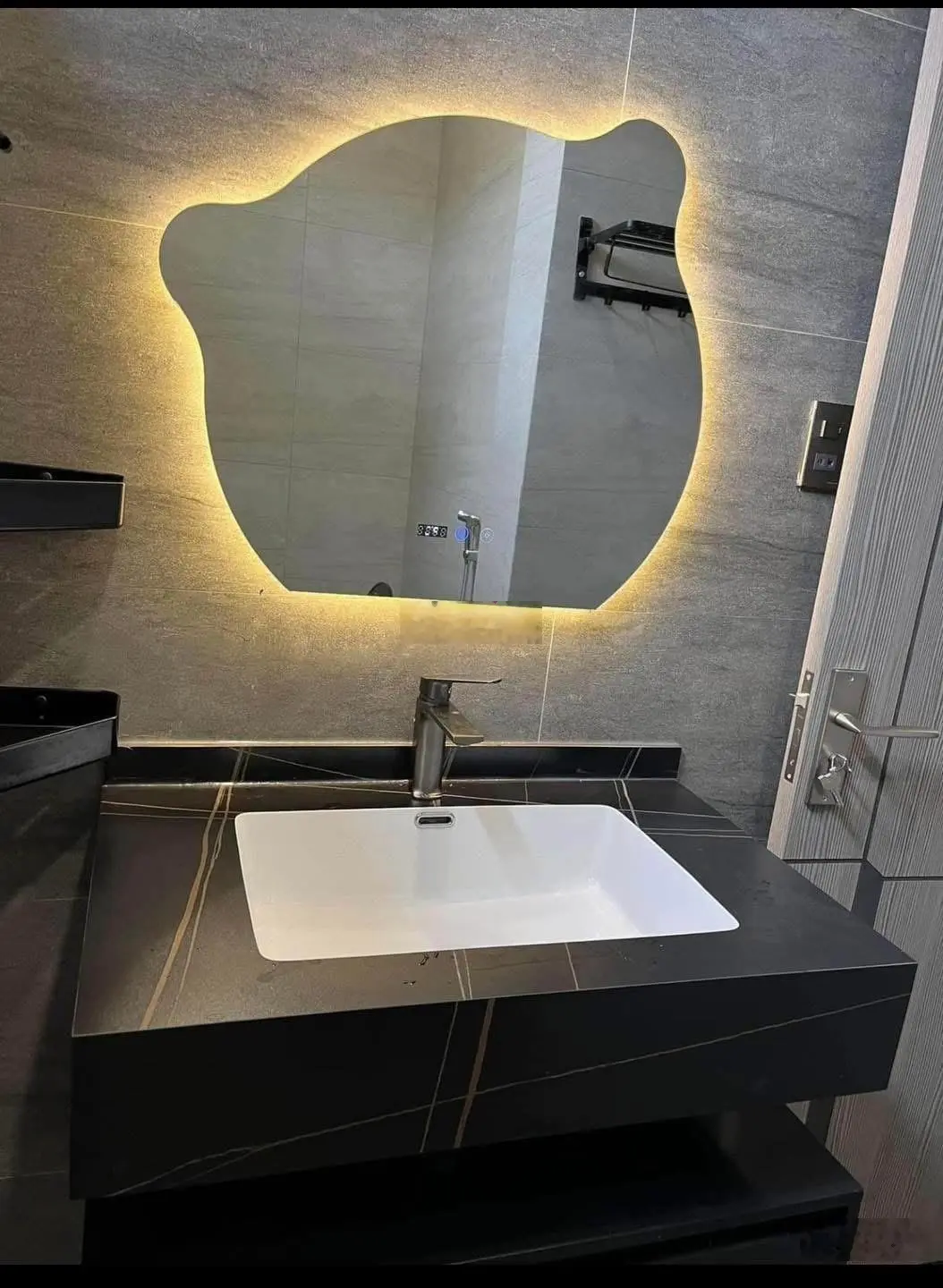 Bán nhà riêng 1 trệt 1 lầu 75m2 nằm trên đường Trịnh Quang Nghị, Bình chánh