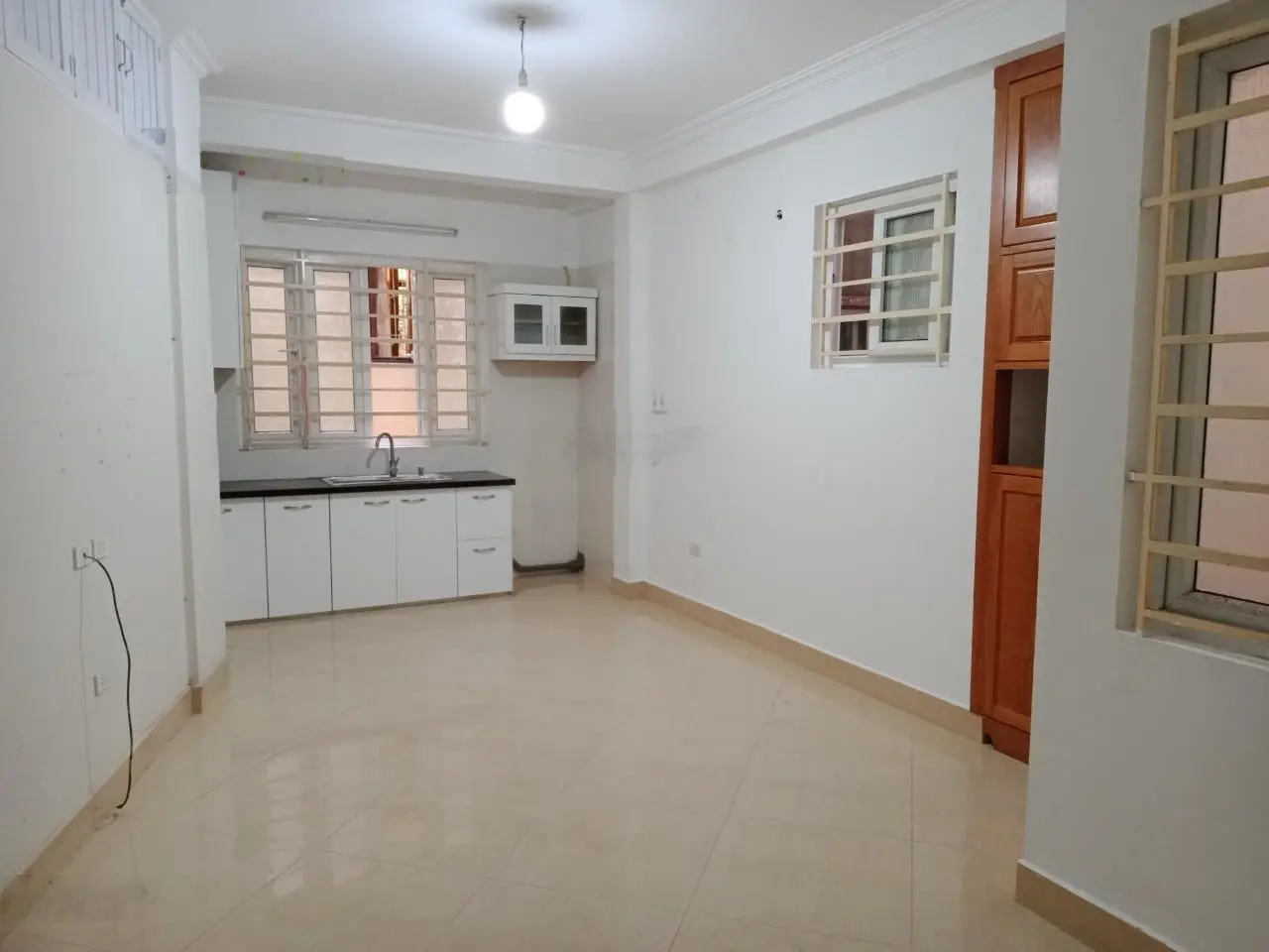 Bán nhà Vũ Hữu Lợi (gần phố Yết Kiêu) - 5 tầng + 1 tum - 35m2, mặt tiền 4m