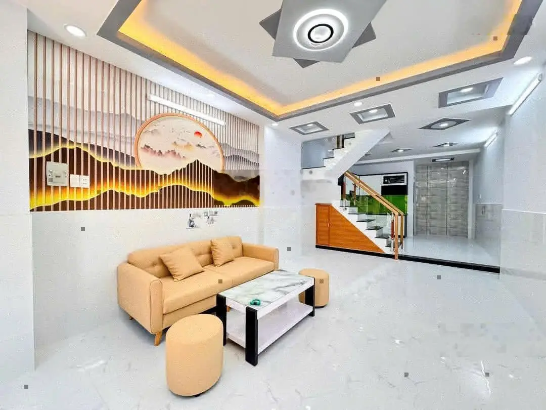 NHÀ MỚI ĐÓN TẾT Đi 173 Gò Xoài thẳng vô 50m là tới. Đ/c : 15/ Lô Tư, BHH A, Bình Tân