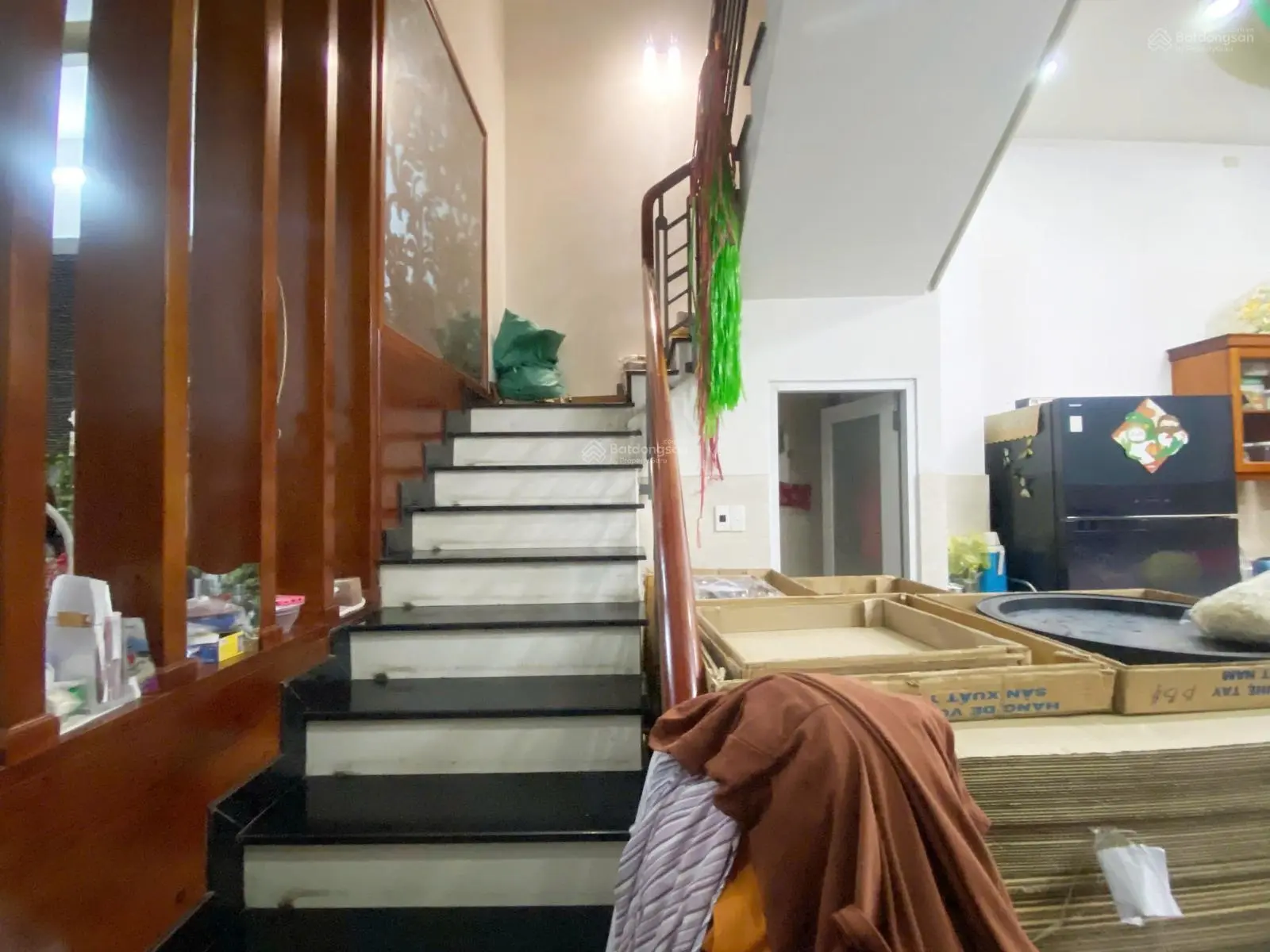 Tân Kỳ Tân Quý - Nhà 3 tầng 92m² - 16 ngủ nhà - Giá bán gấp 6.4ty TL xử lý công việc