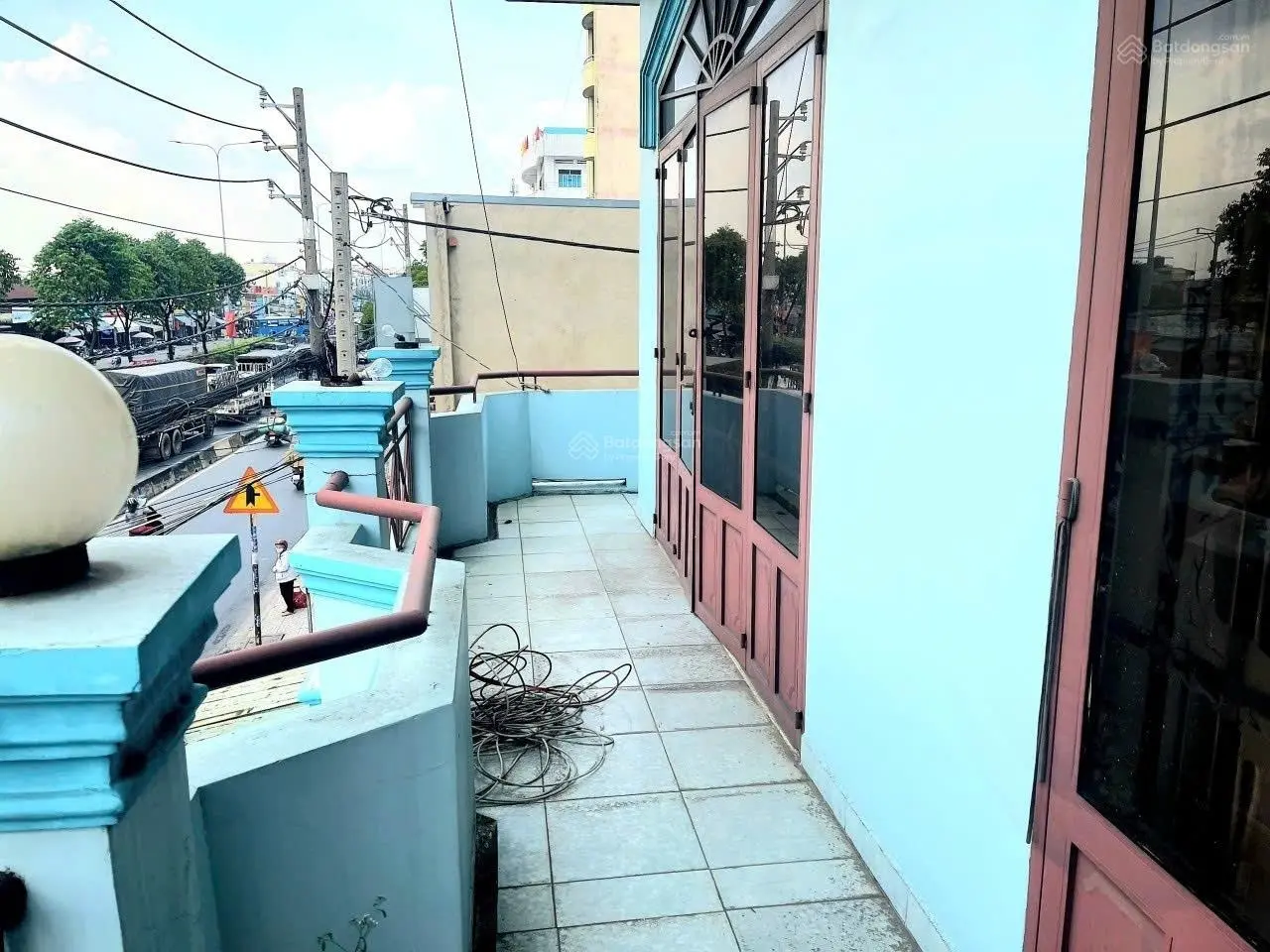 Mặt tiền đường Quốc Lộ 22 sát BX An Sương vỉa hè 5m kinh doanh đỉnh chưa tới 100tr/m2, thuê 20tr/th