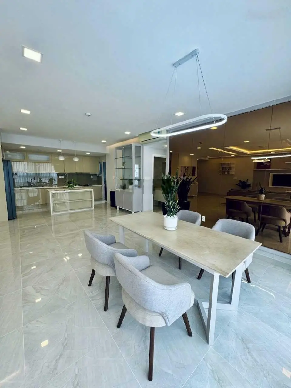Bán nhanh CH Happy Valley PMH 100m2, 135m2, 3PN giá từ 6.8 tỷ, 8.8 tỷ. LH 0933 233 *** Ngọc Hân